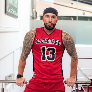 Model - arongrant top