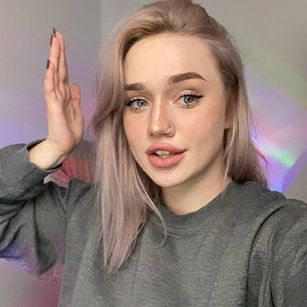 Model - FionaPowerpuff Blonde