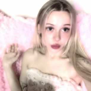 Model - Fiona blowjob