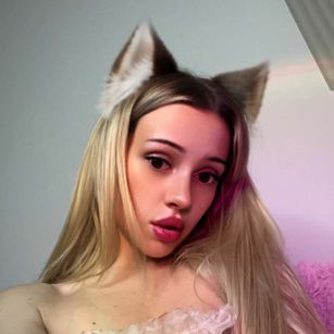 Model - Fiona vibrator