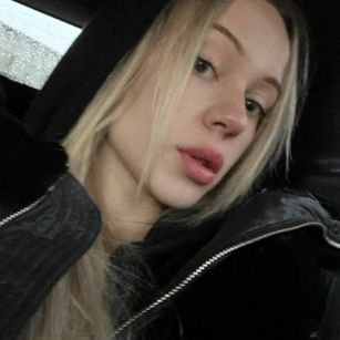 Model - Fiona vibrator