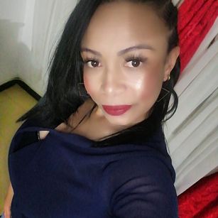 Model - IsabellaQuitan charla