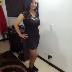 Model - IsabellaQuitan cuerpo