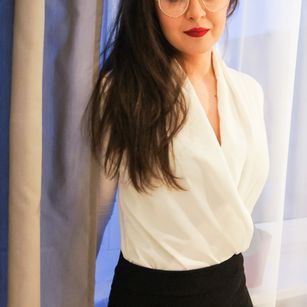 Model - Trisha kinky