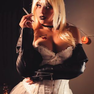 Model - Alice Santorino roleplay