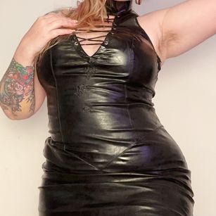 Model - Kisica hairy