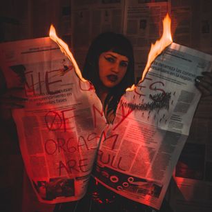 Model - LaurenPadock submissive