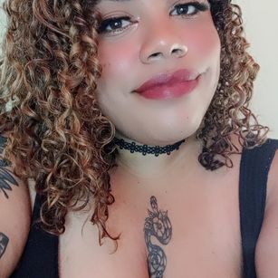 Model - Sara dirty bigpussy