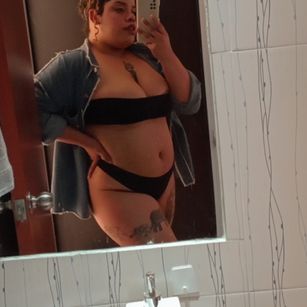 Model - Sara dirty bigboobs