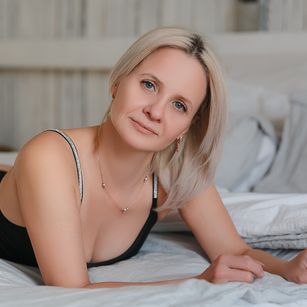 Model - LanaRey masturbation