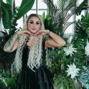 Model - EvaStarling dirtytalk