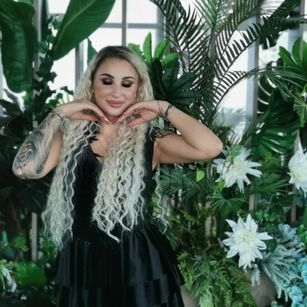 Model - EvaStarling domination