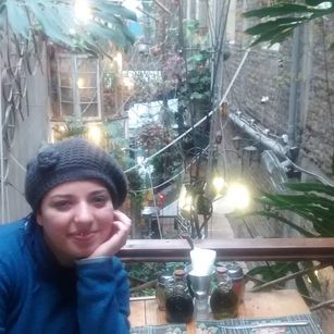 Model - PollyPretty coquette