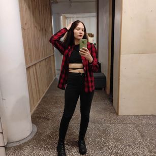 Model - alicelidell_in_wonderland fit