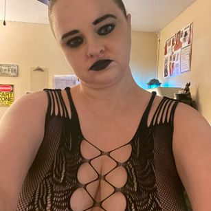 Model - Lorisa Gerard roleplay