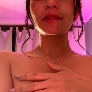 Model - alexia bigass