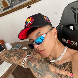 Model - JordanMorenus dirty