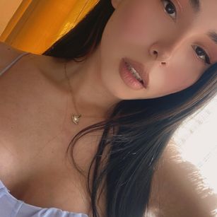 Model - Ally Fernandez Trans