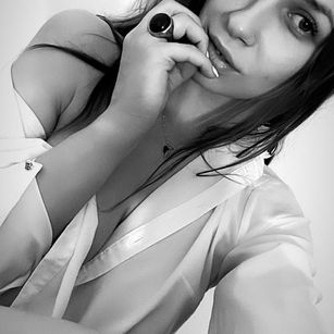 Model - Shadyraspberry striptease