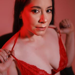 Model - LUCIA MILF squirt