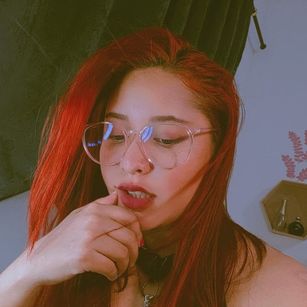 Model - valeska jonnson schoolgirl