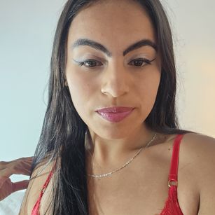 Model - Paola colombiana