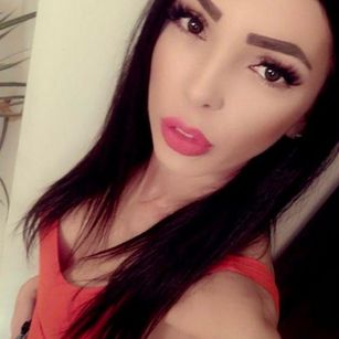 Model - Adda11 horny