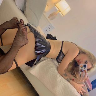 Model - SilvanaAllen young