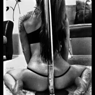 Model - CharleeNikole milf