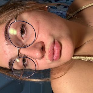 Model - pretty silly gal anal