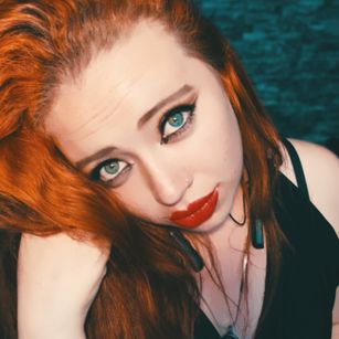 Model - fransheska khalov bailar