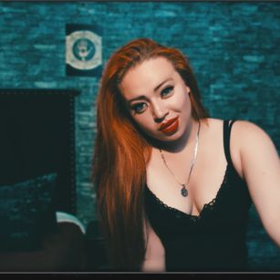 Model - fransheska khalov tattos