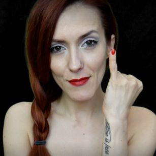 Model - Clara Domme findom