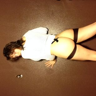 Model - Elena Streams feet