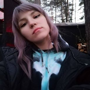 Model - Bramble_bee jeans