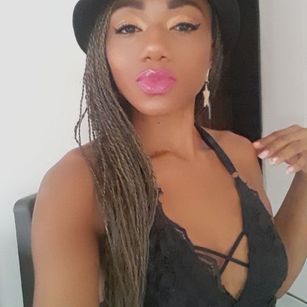 Model - Sophia Morela pussy