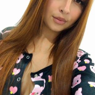 Model - Evelyn Bennett skinny