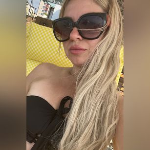 Model - AmandaSexyLA Hot