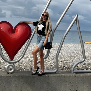 Model - AmandaSexyLA Blonde