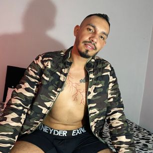 Model - Jefer Bunnet jugueton