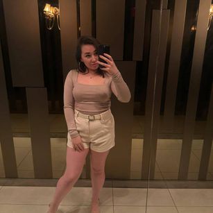 Model - EmiliaMur travel