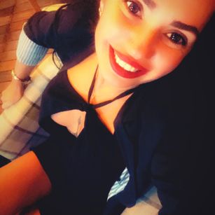 Model - AvahDeluxxe pussy