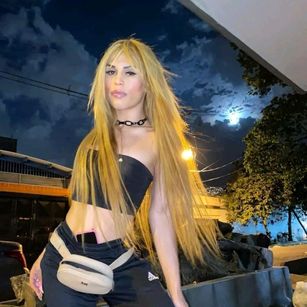 Model - VALEN_HORNY love