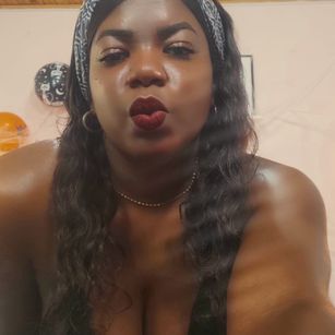 Model - Hanna Williams latina