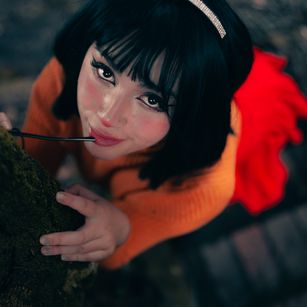 Model - ANNIE SNOW petite