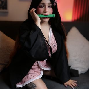 Model - ANNIE SNOW anime