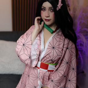 Model - ANNIE SNOW petite