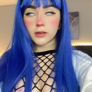 Model - ANNIE SNOW petite