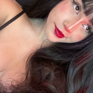 Model - ANNIE SNOW tatto