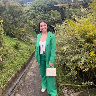 Model - Iris Moira latina